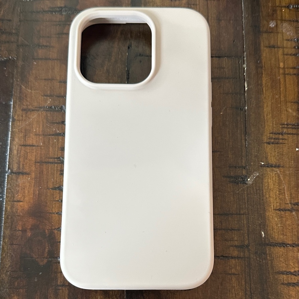 Amazon Essentials Cream Phone Case